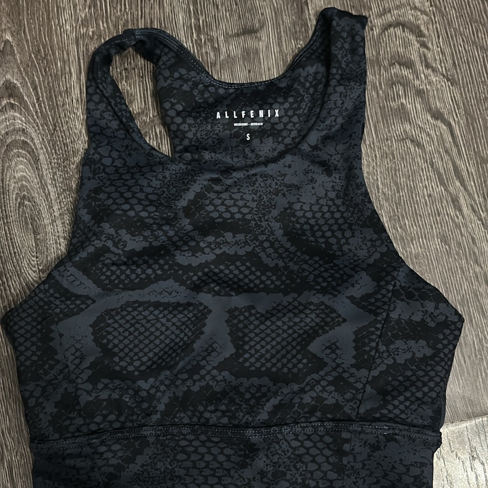 Reptile Pattern Black sports bra